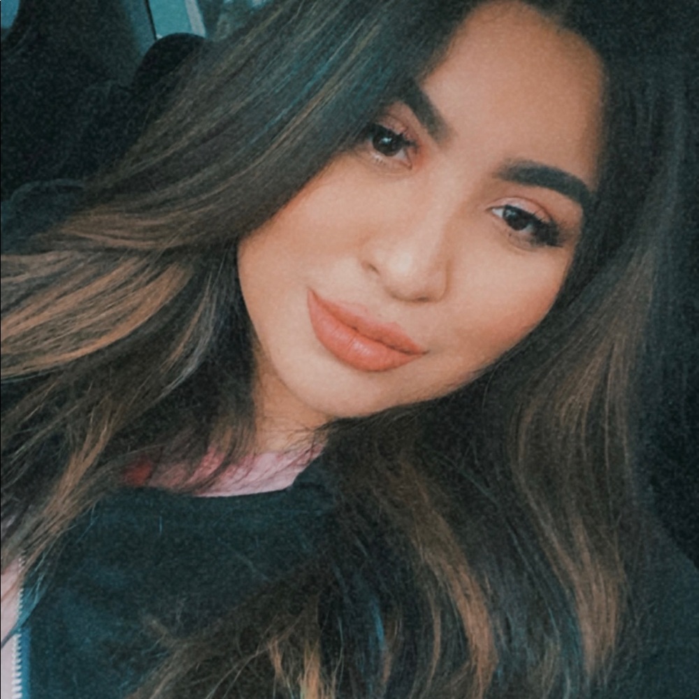 Meet your Posher, Priscilla